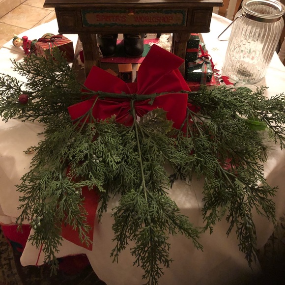 💕Host Pick💕🛍2 for $35🛍Vintage Christmas faux wreath home decor light weight - Picture 4 of 4